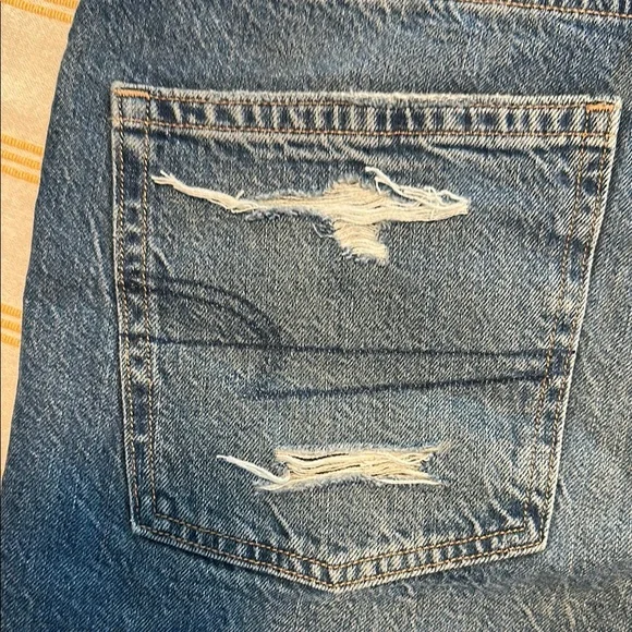 Highest Rise 90s boyfriend American Eagle Outfitters Blue Jean Shorts - Picture 4 of 6